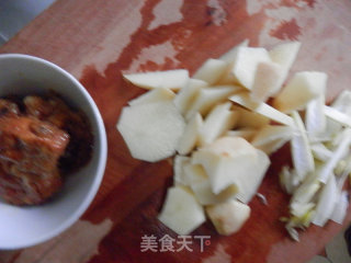 排骨烧土豆的做法步骤：5