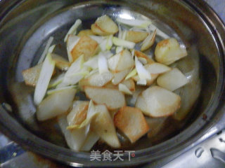 排骨烧土豆的做法步骤：7