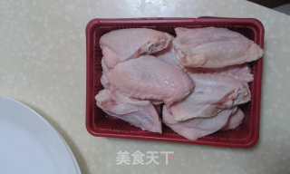微波炉烤鸡翅的做法步骤：1