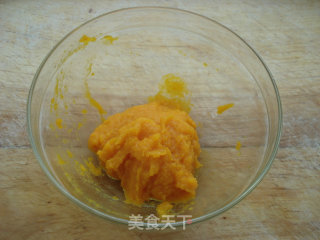 豆沙南瓜饼的做法步骤：5