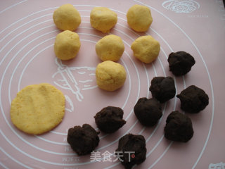 豆沙南瓜饼的做法步骤：8