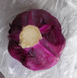 立体版凉拌紫甘蓝的做法步骤：1