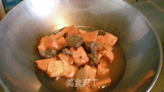 胡萝卜炖牛肉的做法步骤：5