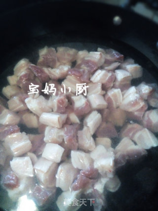 私房红烧肉的做法步骤：1