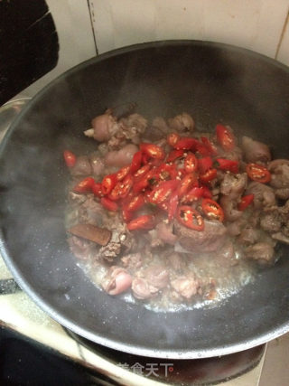 辣炒地羊肉的做法步骤：7