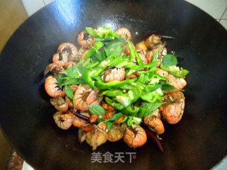 麻辣龙虾尾的做法步骤：7