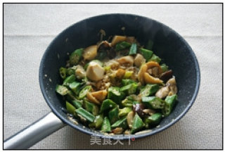 什锦秋葵的做法步骤：10