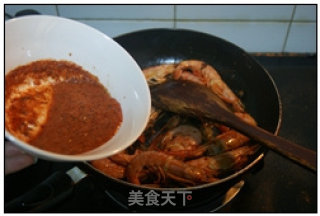香辣虾配芦笋的做法步骤：6