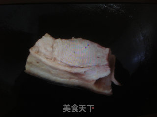 腊腌菜扣肉的做法步骤：1