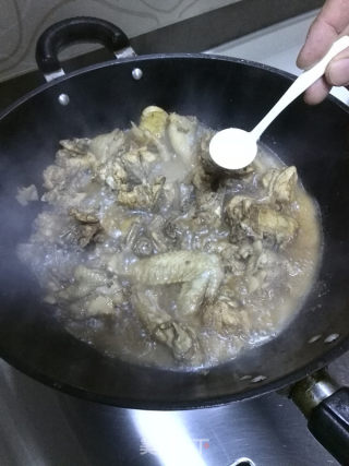 尖椒炒鸡公的做法步骤：11