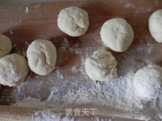 鸡蛋韭菜包的做法步骤：8