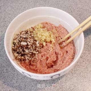 自种蔬菜做出的美食-----水晶香菜丸子的做法步骤：5