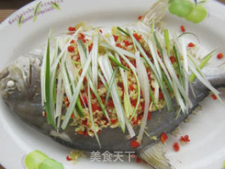 清蒸金鲳鱼的做法步骤：7