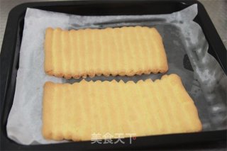 【番茄配方】mini草莓夏洛特——草莓盛宴，视与味的双重享受的做法步骤：7