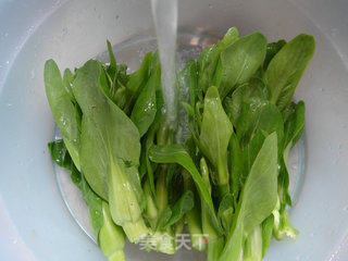 虫草菇炒菜芯的做法步骤：2