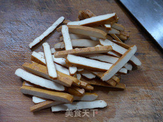 韭菜虾皮炒香干的做法步骤：2