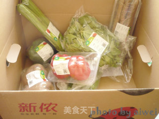 丝瓜炒鸡蛋的做法步骤：1