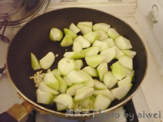 丝瓜炒鸡蛋的做法步骤：6