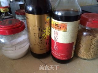 老腊肉炒豇豆的做法步骤：2