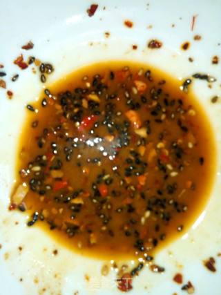 麻酱黄瓜拌豆皮的做法步骤：3