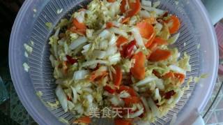 酸辣泡白菜的做法步骤：2