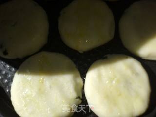 素馅土豆饼的做法步骤：10