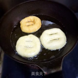 早餐 炸油饼的做法步骤：4