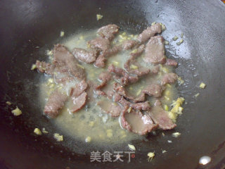 牛肉姜汤烩芥兰的做法步骤：7
