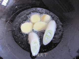 超级简单---爆炒海虹的做法步骤：2