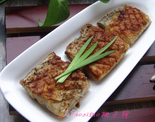 干煎黑椒带鱼的做法步骤：6