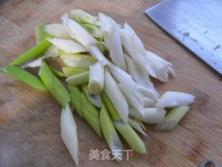 葱爆鸡蛋的做法步骤：3