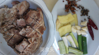 扣肘子的做法步骤：2
