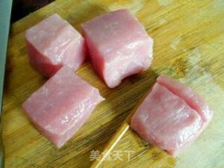 糖醋里脊花的做法步骤：1