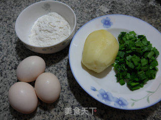 韭菜鸡蛋土豆丝饼的做法步骤：1