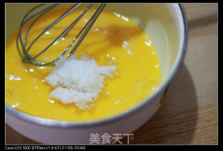 【草莓班戟】不用烤箱的小甜点的做法步骤：2