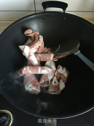 葱爆羊肉卷的做法步骤：3