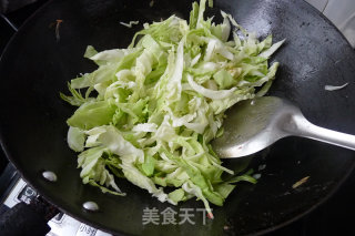 包菜丝炒牛肉的做法步骤：4