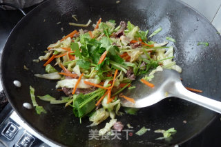 包菜丝炒牛肉的做法步骤：8