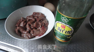 猪肝菠菜汤的做法步骤：1