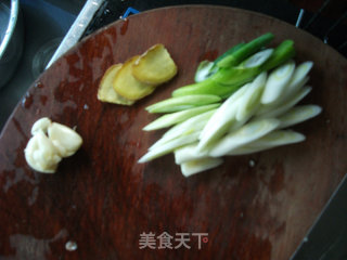 椒香濑尿虾的做法步骤：2