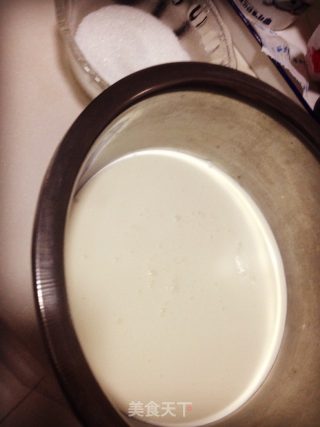 【草莓千层蛋糕】初次尝试 不用烤的蛋糕的做法步骤：5