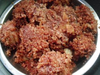 粉蒸排骨的做法步骤：7