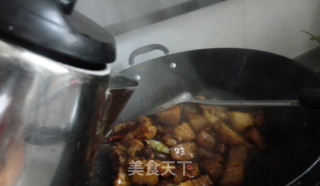 杏鲍菇红烧肉的做法步骤：11
