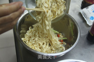 凉拌豆腐丝的做法步骤：2
