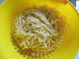 万州炸酱面的做法步骤：11