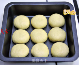 一吃就上瘾的【低脂柔软的甜豆酸奶排包】的做法步骤：6