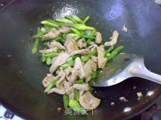 豉香蒜苔炒肉片的做法步骤：5