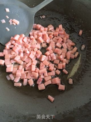 豌豆火腿丁的做法步骤：3