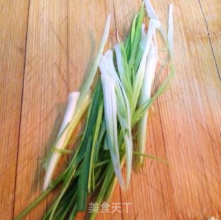 娃娃菜粉条五花肉的做法步骤：5