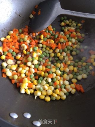 肉末豌豆玉米的做法步骤：3